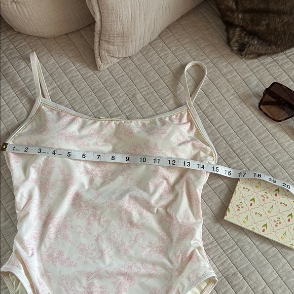 NWT Dippin daisys cream pink floral novelty coquette, one piece swimsuit L - Picture 12 of 13